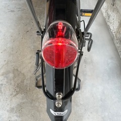 中古　自転車 ノーパンクタイヤ　シルバー　6段変速　LEDオートライトの画像