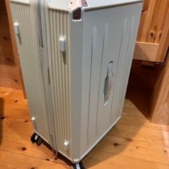 取引中スーツケース 軽量 特大 新品未使用の画像