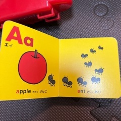 ミッキー　英語　　ハンドルと本の画像