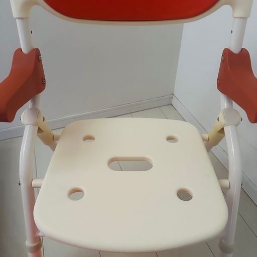 コンビ ウェルネス 折りたたみシャワーチェア 介護