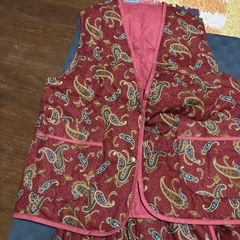 値下げ 冬の部屋着 美品 冬用  部屋着 天然羽毛 ベスト  スカートL  XL     の画像