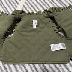GAP カーキベスト　12-18monthsの画像