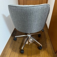 昇降チェア
の画像