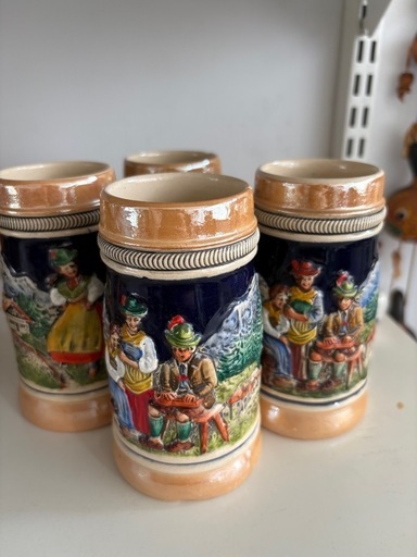 ドイツの民俗画 陶器ジョッキ 4個セット