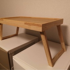 小さな台（ニトリ）の画像