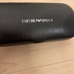 アルマーニサングラスケースの画像