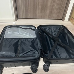 無料　Samsnite スーツケース　新横浜駅15分圏内でお譲りしますの画像