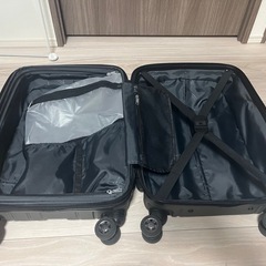 無料　Samsnite スーツケース　新横浜駅15分圏内でお譲りしますの画像
