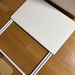 折りたたみテーブル