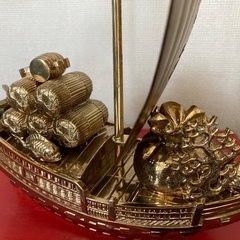 宝船の置き物ですの画像