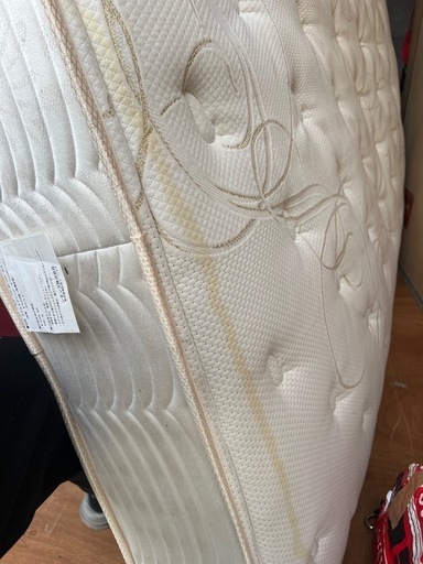 (運搬費込)(定価20万)(高級シモンズ)ダブルベット！
