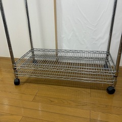 ハンガーパイプ付スチールラックの画像