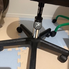 回転椅子を調節できるの画像