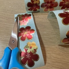 フラワーシール 30片セット ギフトラッピングにの画像