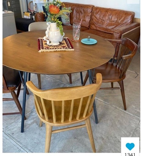 ACME Furniture　グランドビューラウンドテーブル 