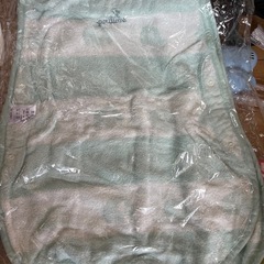 おむつ替えがしやすいスリーパー グリーンー新品の画像