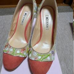 DIANAパンプスの画像
