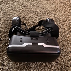 VRヘッドセット ヘッドフォン付き
の画像