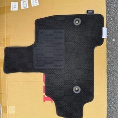 N-BOXフロアマットの画像