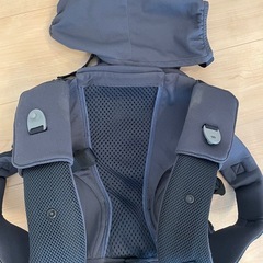 アップリカ　だっこ紐　コアラウルトラメッシュ　ネイビー　美品　の画像