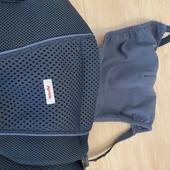 アップリカ　だっこ紐　コアラウルトラメッシュ　ネイビー　美品　の画像