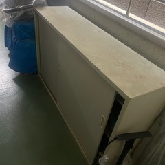 無料キャビネット収納
