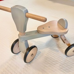 子供用四輪車 三輪車 おもちゃ 乗用玩具
