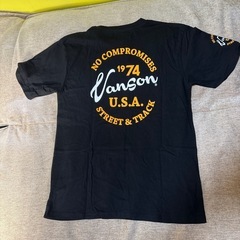 vansonのＴシャツ
