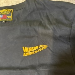 vansonのＴシャツ
の画像