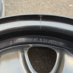 引取者確定　
14インチ　スチールホイール　　　