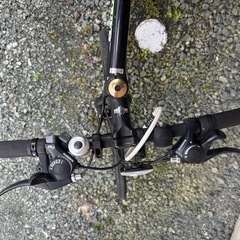 自転車　クロスバイクの画像