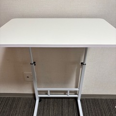 移動式テーブル