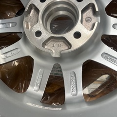 14インチアルミホイール未使用品の画像