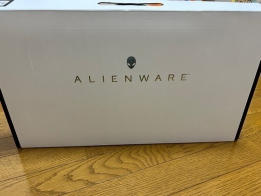 Dell Alienware x16 R2ゲーミングノートパソコン　来年2月まで保証付　新品未使用品