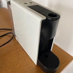 NESPRESSOコーヒーメーカーの画像
