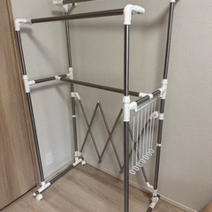 【お譲り先決定】伸縮　ハンガーラック