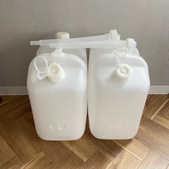 ポリタンク20Ｌ 2個  千曲化成 水入れ缶 白 ノズル付