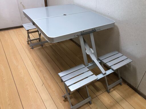 中古 Coleman コールマン アルミ ピクニック テーブル 170-5564 アウトドア レジャー 折り畳み式 キャンプ イベント
