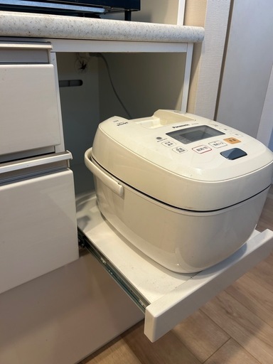 綺麗なキッチンボード