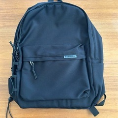 新品未使用　大容量リュックサック　ブラックの画像