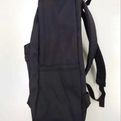 新品未使用　大容量リュックサック　ブラックの画像