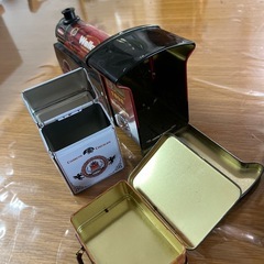 缶の画像