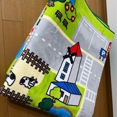 【新品】キッズラグ　道路ラグ　トミカ　ぷられーるの画像