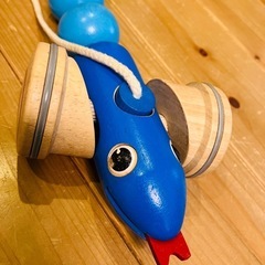 子供　ヘビのおもちゃ　木製　の画像