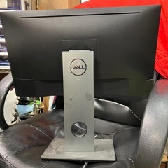 dell デル モニター　23.8インチ　高さ調整可能　品番P2417H 2017年モデルの画像