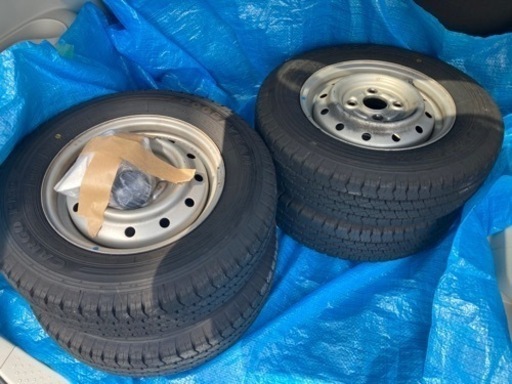 【2024年秋購入】グッドイヤータイヤ 145R12LT（ホイール付き4本）【バリ溝】Goodyear、軽バン、軽トラに。夏用、サマー