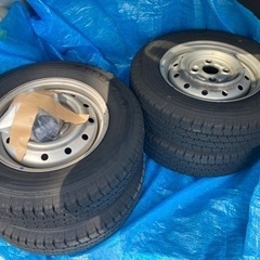 【2024年秋購入】グッドイヤータイヤ 145R12LT（ホイール付き4本）【バリ溝】Goodyear、軽バン、軽トラに。夏用、サマータイヤの画像