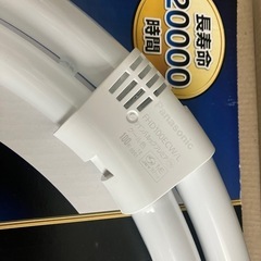 Panasonicツインパルックプレミア100型クール色の画像
