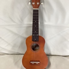 ウクレレ【町田市再生家具】250055