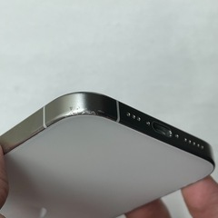 iPhone15Pro 256GBホワイトチタニウムの画像